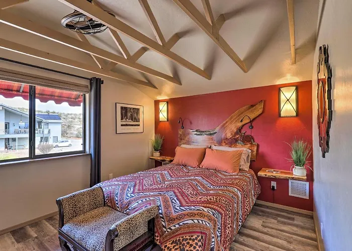 Hot Tub & View: Wine Country Retreat In Dom wakacyjny